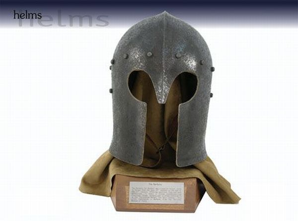 foto Barbuta Helmet
